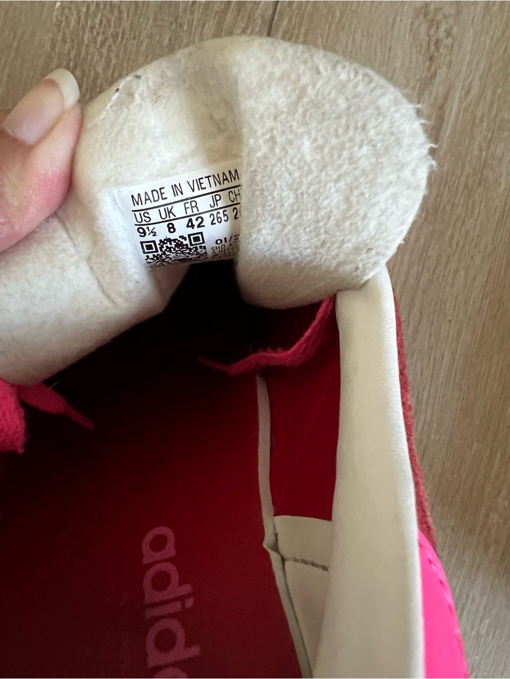 adidas Gazelle Platform Sneaker - collegiate red and lucid Pink women’s 9.5 - Picture 8 of 8